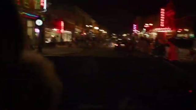 Одни из нас: Начало пандемии